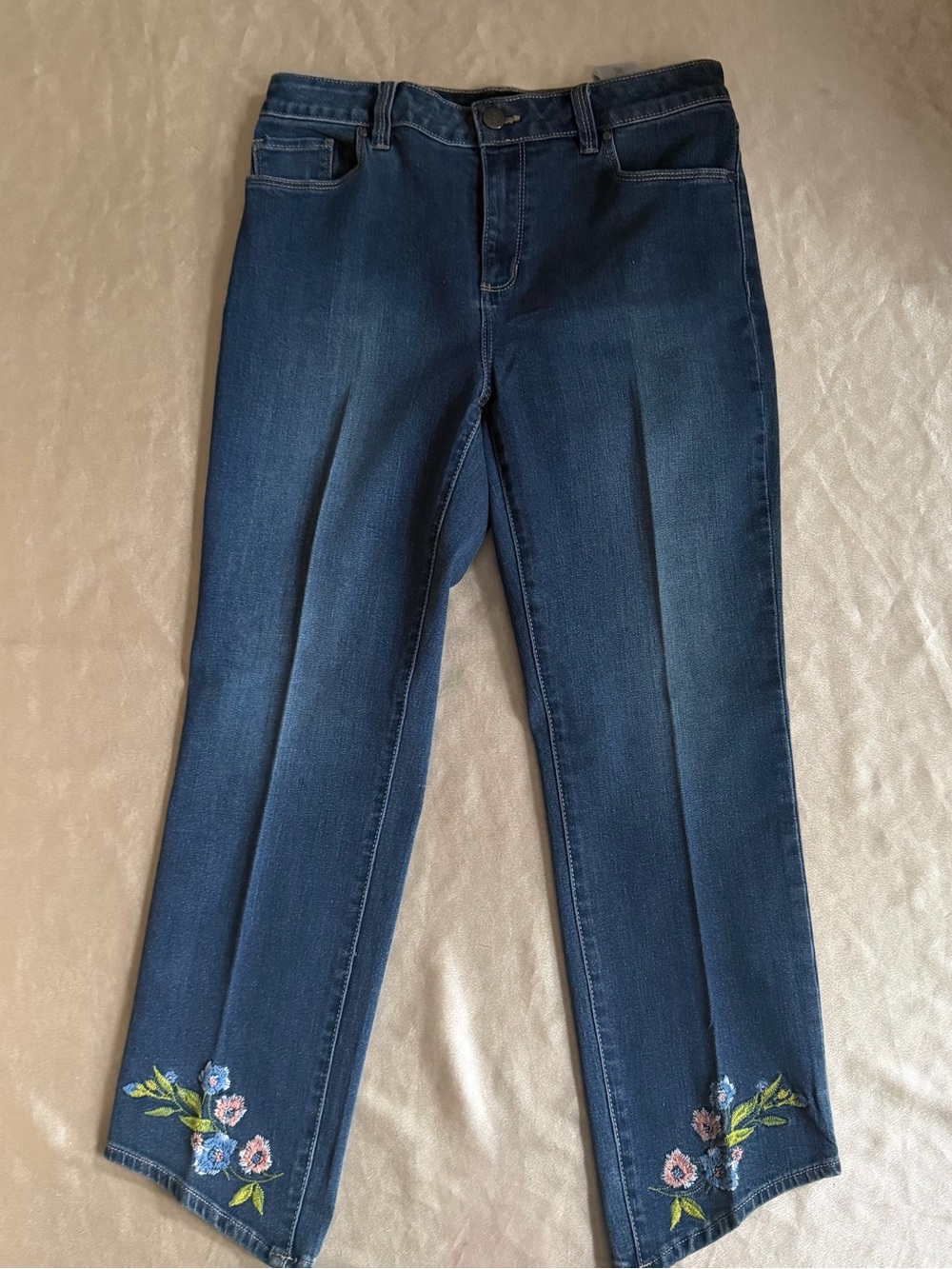 Susan Graver Regular High Stretch Denim Angled Hem Crop Jeans size 6 a351030